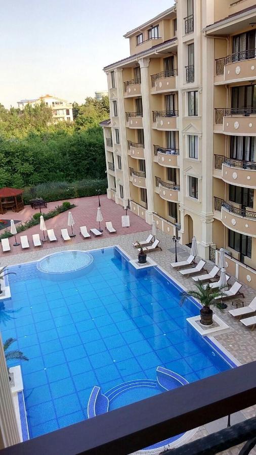 Flora Beach Private Aparthotel Pomorie Eksteriør bilde