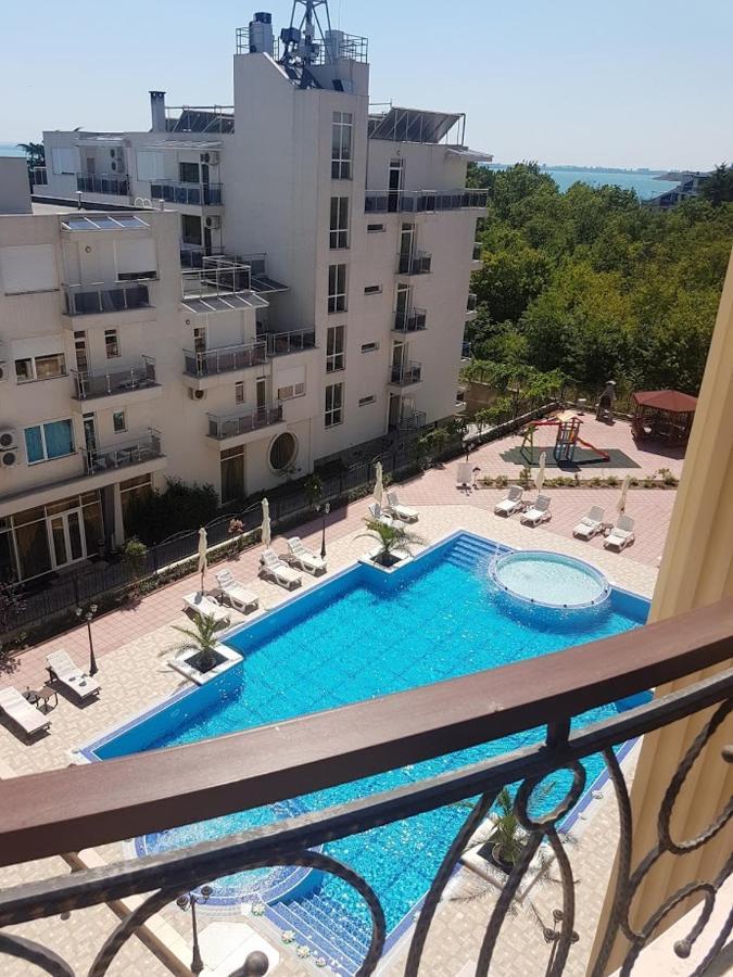 Flora Beach Private Aparthotel Pomorie Eksteriør bilde