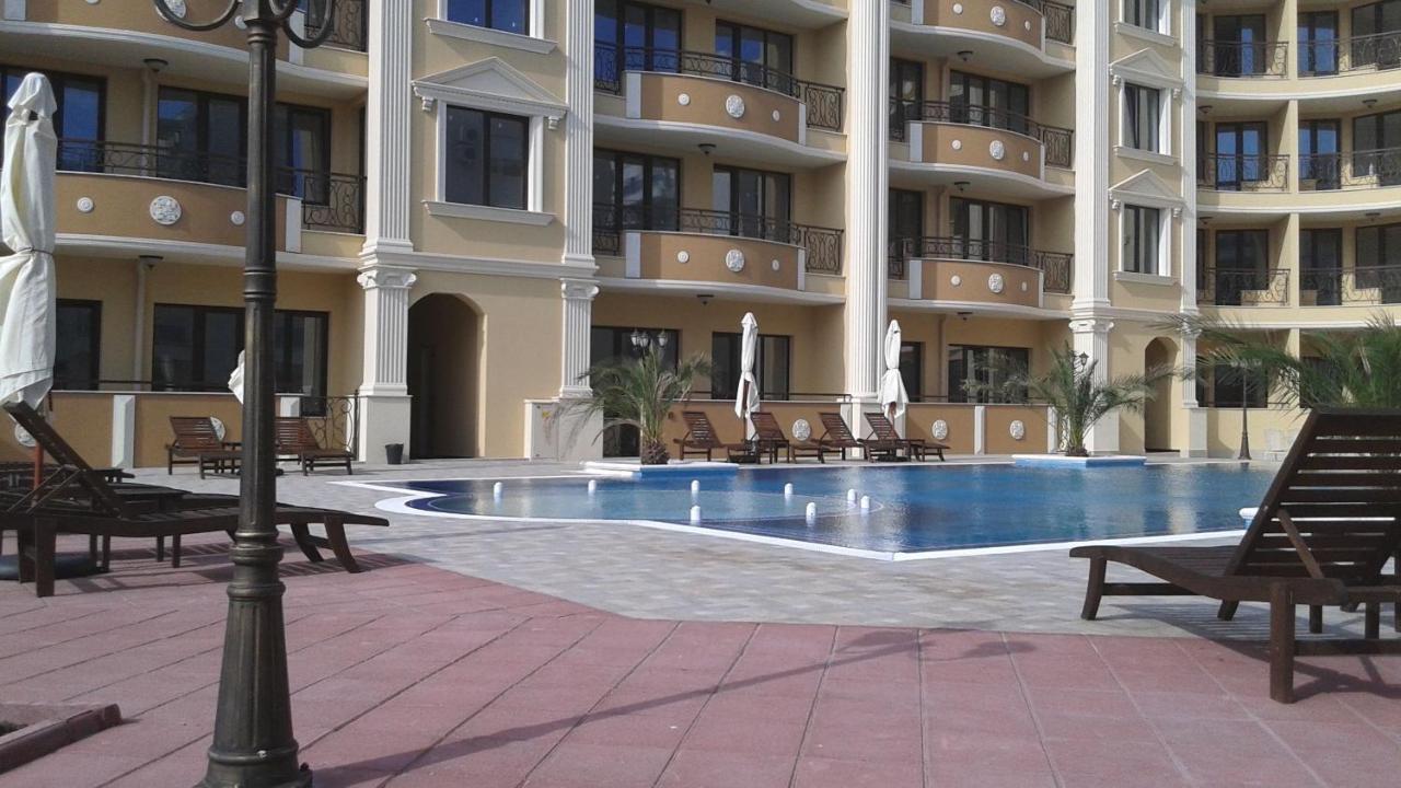 Flora Beach Private Aparthotel Pomorie Eksteriør bilde