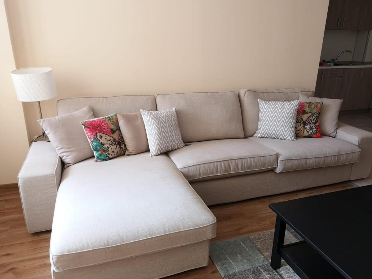Flora Beach Private Aparthotel Pomorie Eksteriør bilde